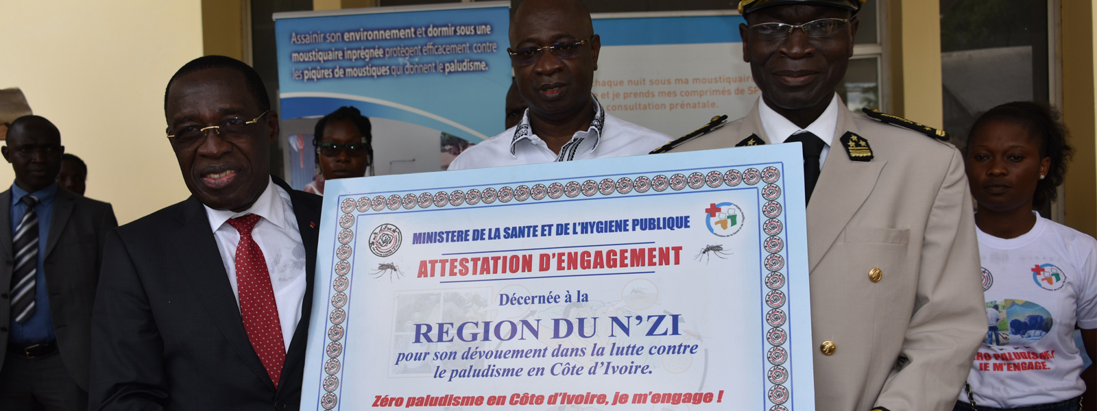 signature-de-l-attestation-d-engagement-de-la-region-du-n-zi-dans-la-lutte-contre-le-paludisme